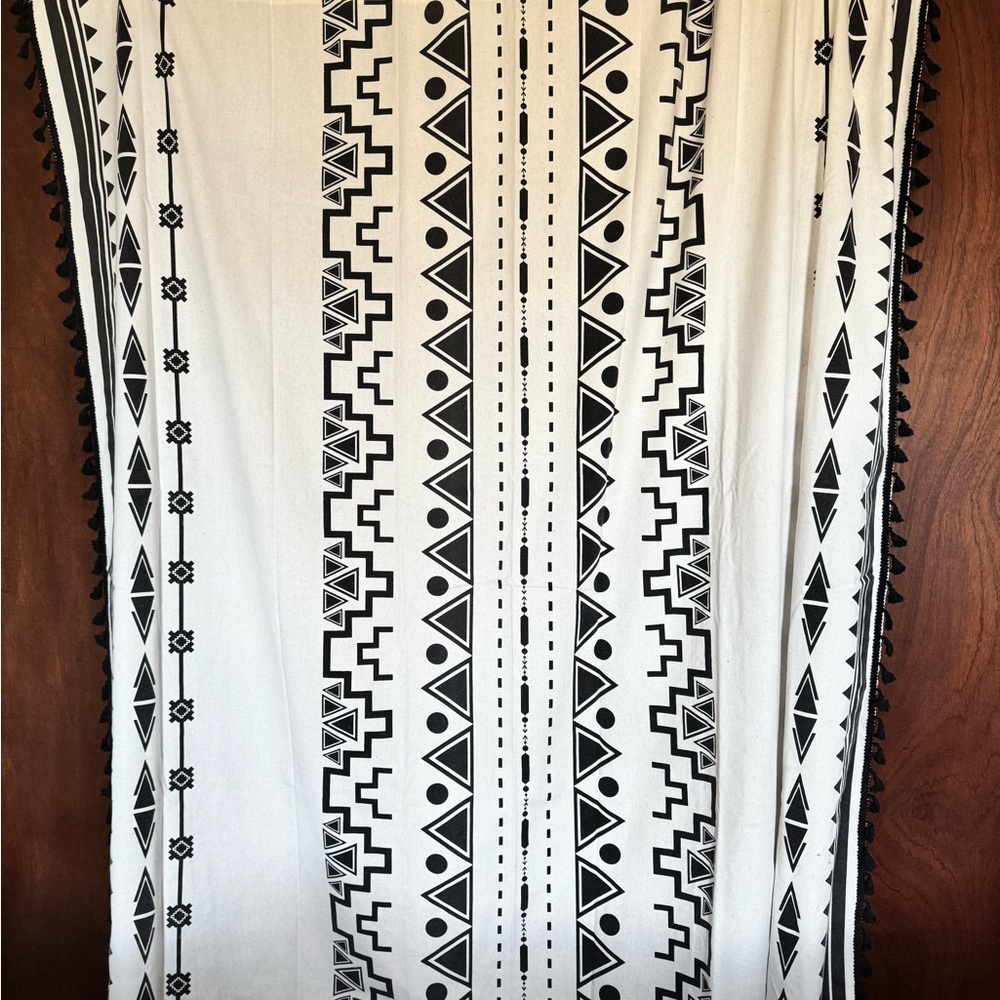 Black & Cream Geometric Pattern Curtain Panel
W/ Black Tassel